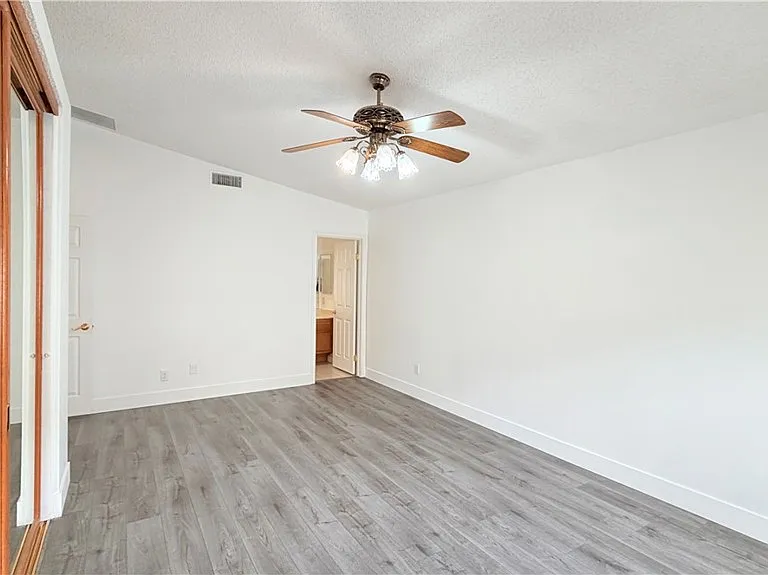 24856 Sunday Dr — Photo 17