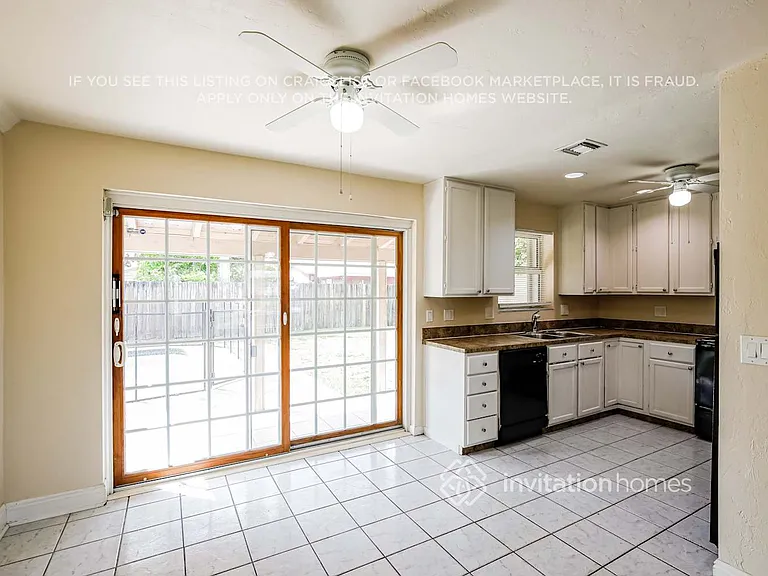 1755 SW 37th Way — Photo 5
