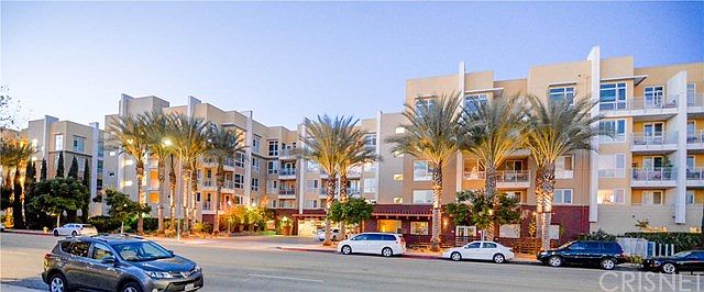 1st image of 21301 Erwin St Unit 307