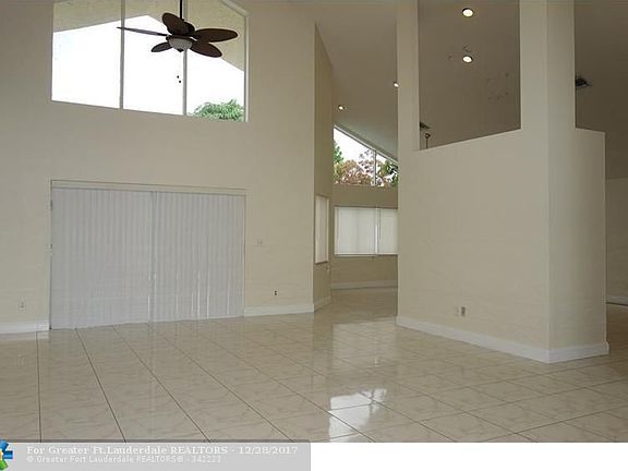 3rd image of 7335 NW 52nd Ct