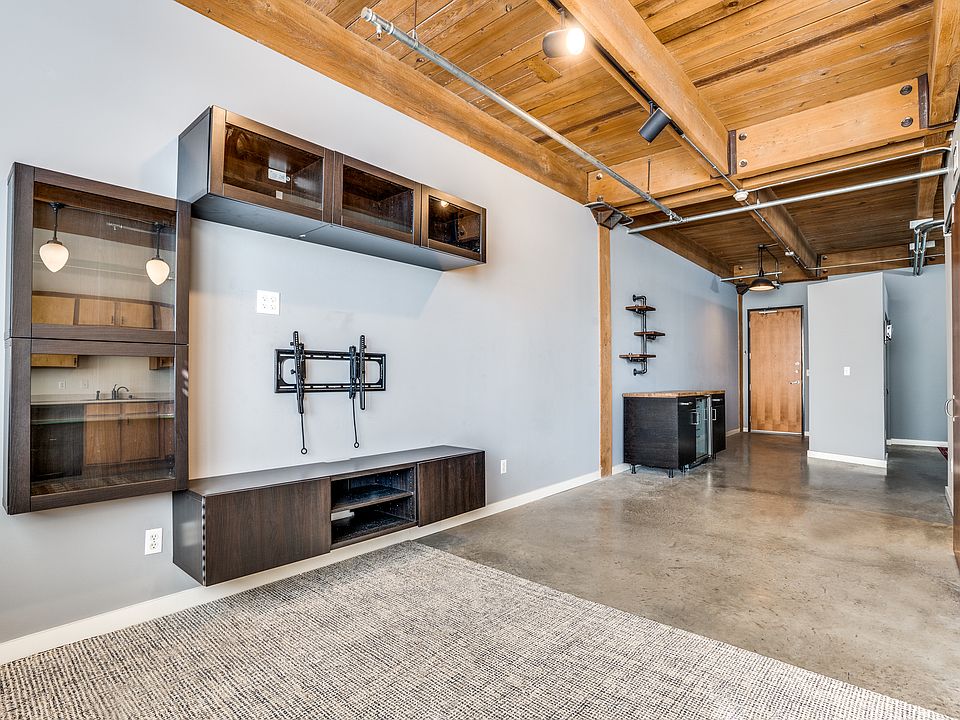 509-elm-st-unit-405-dallas-tx-High-Res-3_10072020