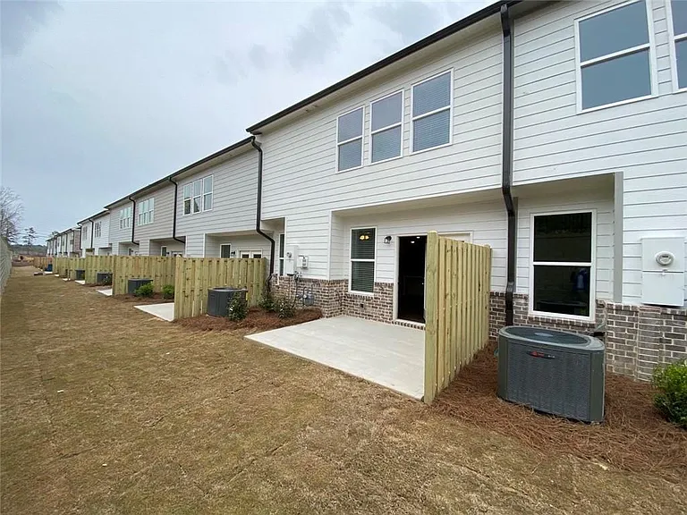 2615 Morgan Place Dr — Photo 25