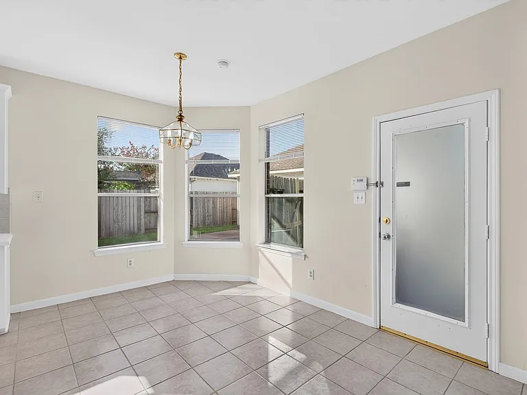 1727 Emma Cove Ct — Photo 13