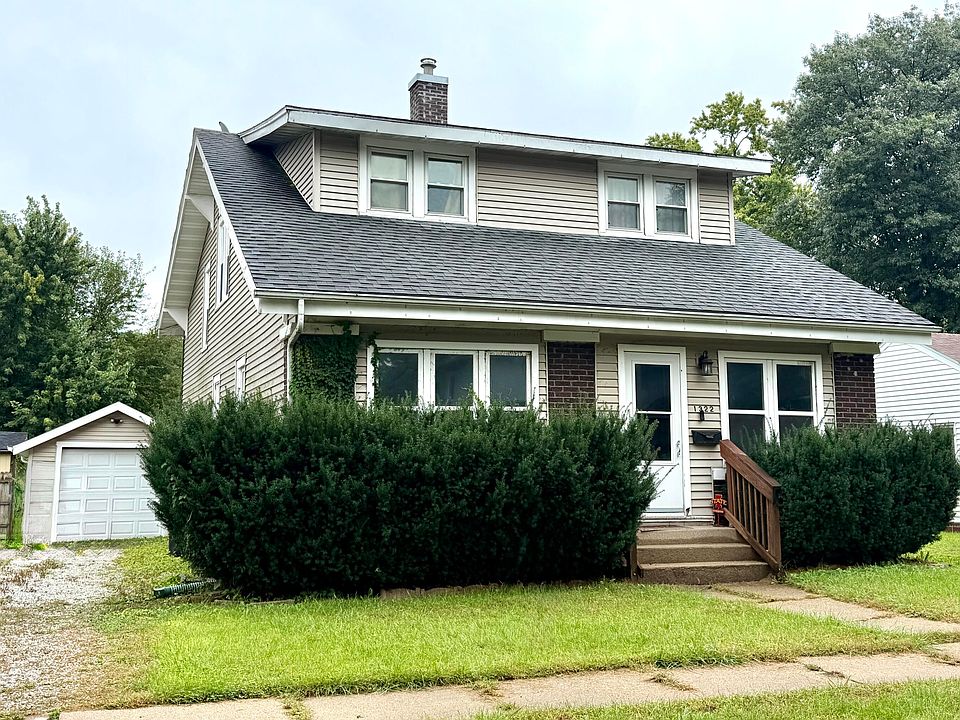 1st image of 1322 Marshall St