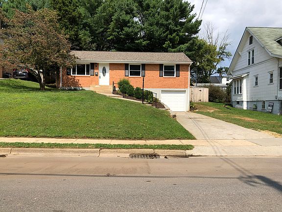 2nd image of 266 Gunn Ave