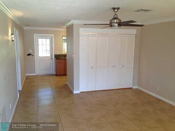 3rd image of 1761 NE 52nd St #1