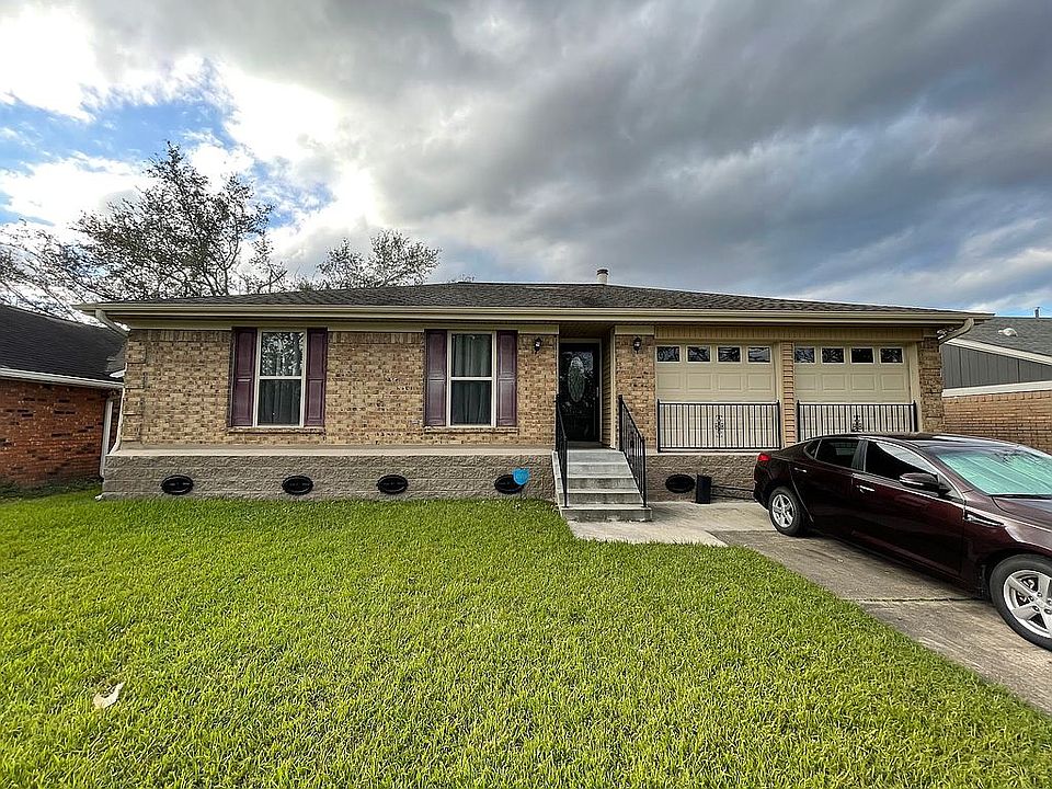 1st image of 2541 English Colony Dr