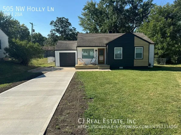 505 NW Holly Ln, Lees Summit, MO 64086