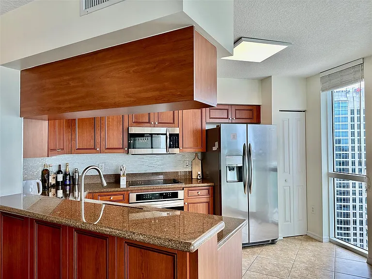 347 N New River Dr E #2309 — Photo 9