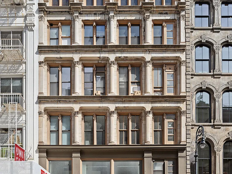 542 Broadway #2R — Photo 10