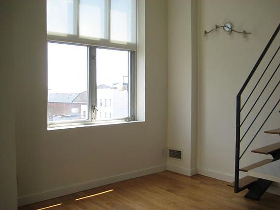 2nd image of 151 Manhattan Ave APT 4A
