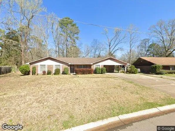 2808 Ridgeland Dr, Jackson, MS 39212