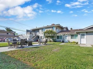 17071 Oak Ln APT A, Huntington Beach, CA 92647