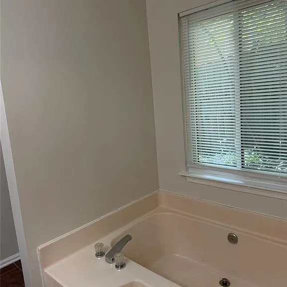 1819 Crescent Hill Dr NW — Photo 19
