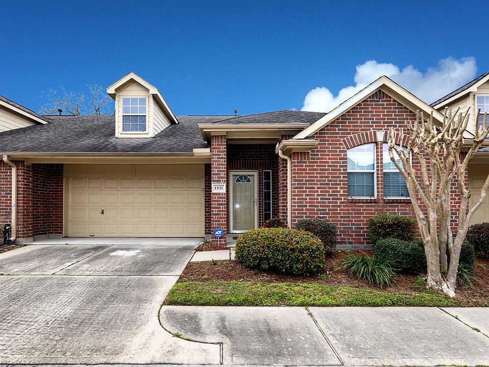 1st image of 1531 Village Townhome Dr