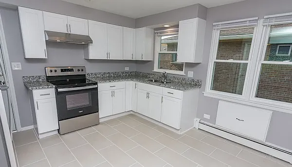 14113 S. Tracy Ave — Photo 4