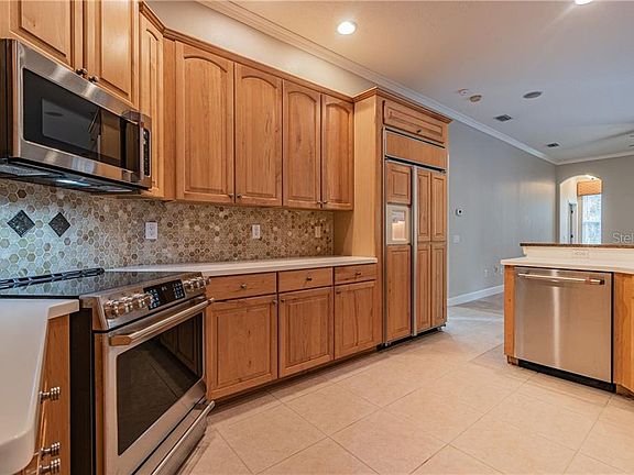 2nd image of 16314 Sambourne Ln
