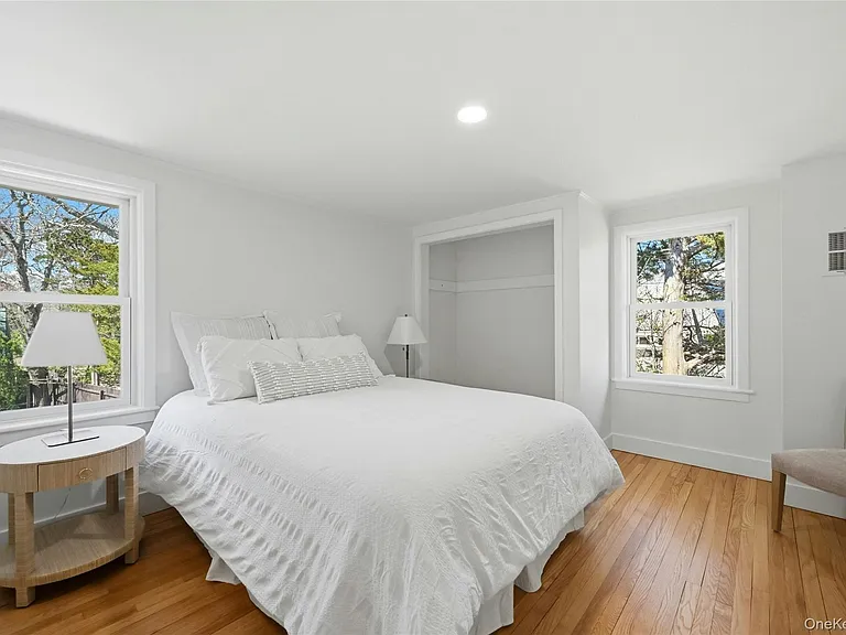 8908 Peconic Bay Blvd — Photo 8