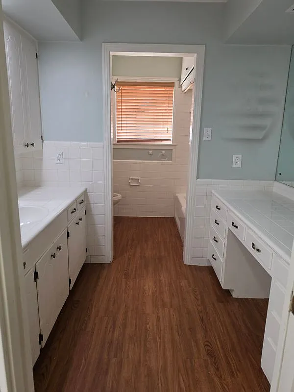 3 bed, 2.0 bath, 2489 sqft, $2,000 — Photo 4