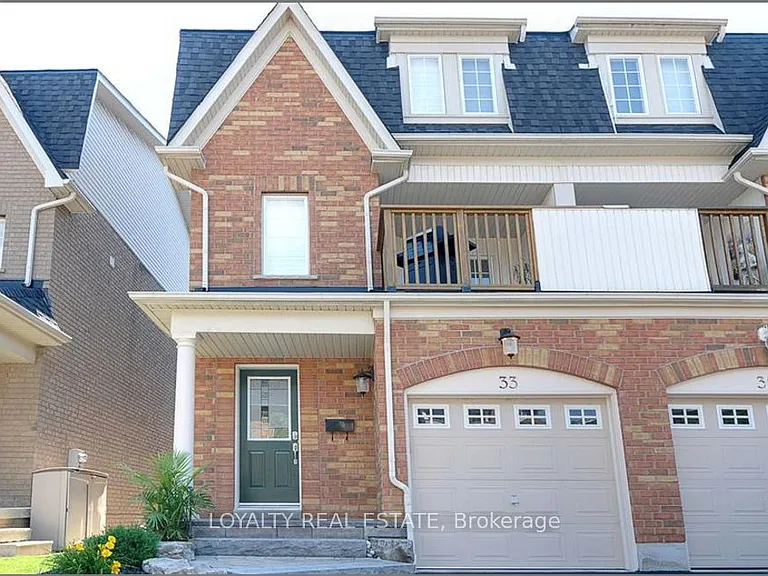 33 Sprucedale Way — Photo 3