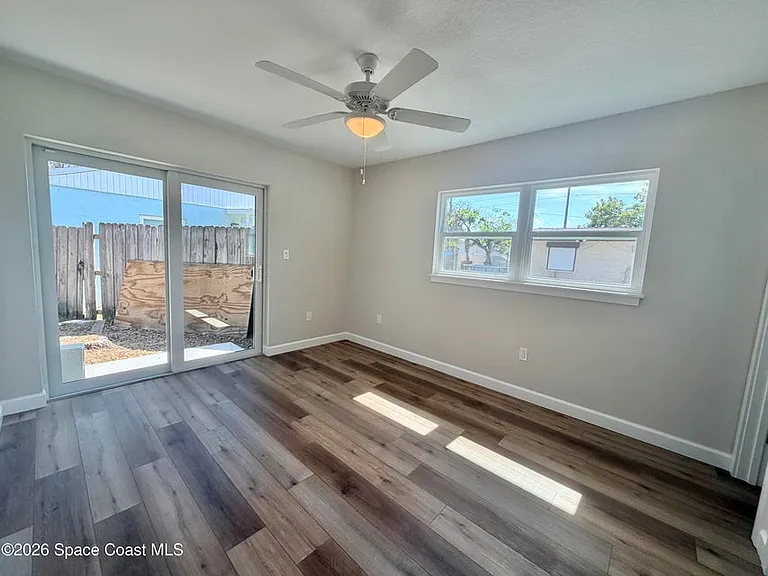 143 Grant Ave — Photo 13