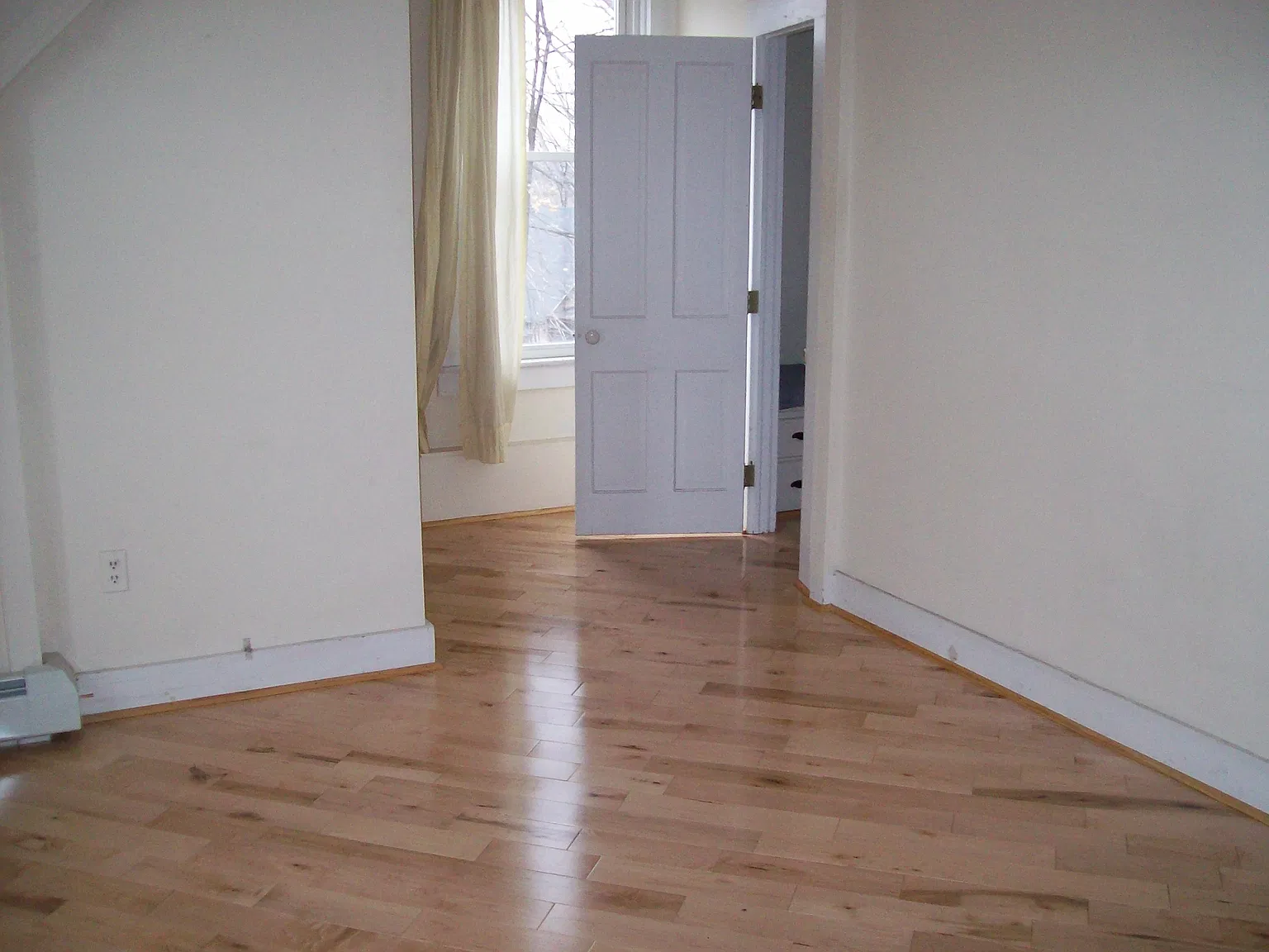 2 bed, $2,100 — Photo 4