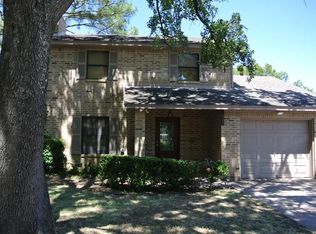 105 Robin St, Elgin, TX 78621