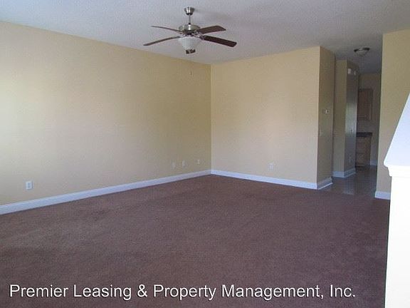 3rd image of 309 Laurel Oak Ln