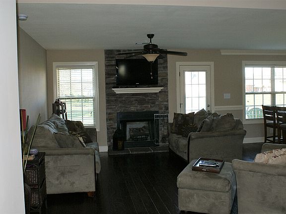 3rd image of 1397 Judge Tyler Dr