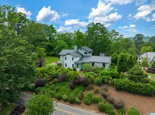 2940 Balmoral Rd, Mountain Brook, AL 35223