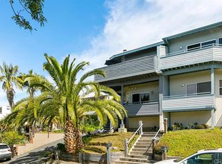 2367 Montgomery Ave, Cardiff, CA 92007