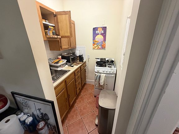 5th image of 1318 Commonwealth Ave APT 14