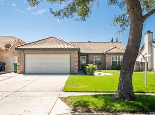 27613 Temple St, Highland, CA 92346
