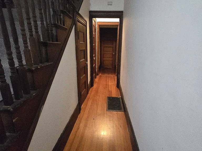 6 Eleanor St #6 — Photo 3