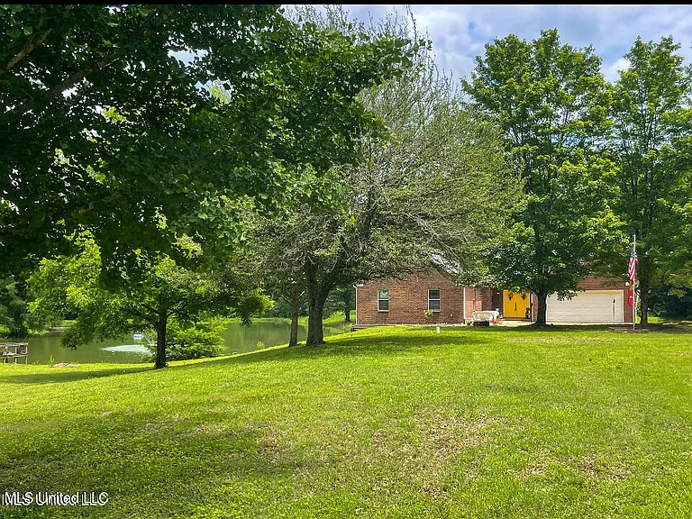 6640 Poplar Corner Rd — Photo 1