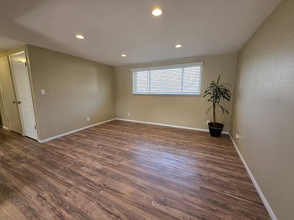 5th image of 9639 S Dana Cir #Cir;