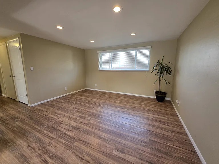 9639 S Dana Cir #Cir;-unit B — Photo 5