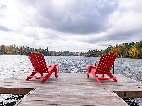 3rd image of 338 Mirror Lake Dr
