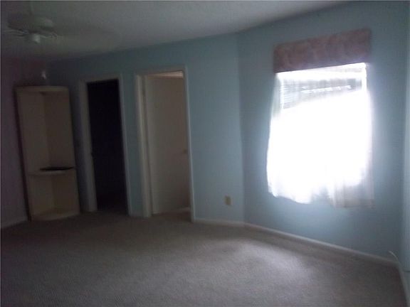 3rd image of 1999 NE Collins Cir #380