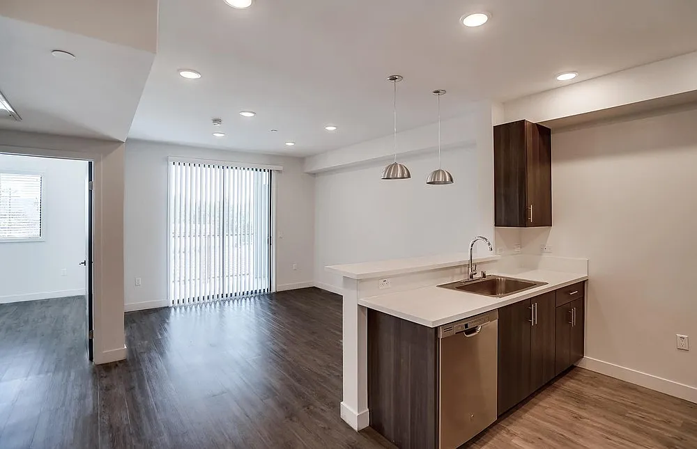 1 bed, 750 sqft, $2,175 — Photo 1