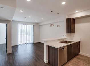6015 Woodman Ave #201, Van Nuys, CA 91401
