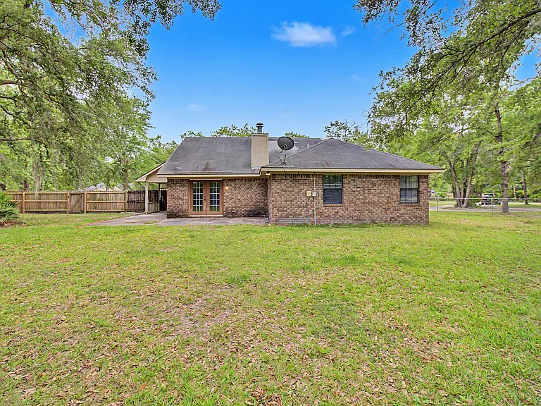 21 Pinewood Ln — Photo 26
