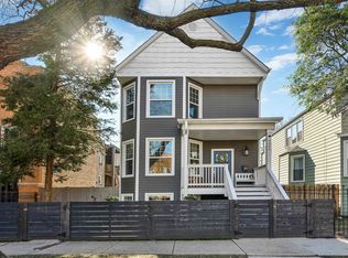 3305 W Belle Plaine Ave, Chicago, IL 60618