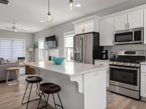 3 Colony Lane #3, Arundel, ME 04046