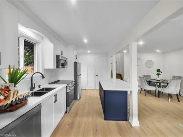 4476 Margueritte Ave, Lincoln, ON L3J 0B9