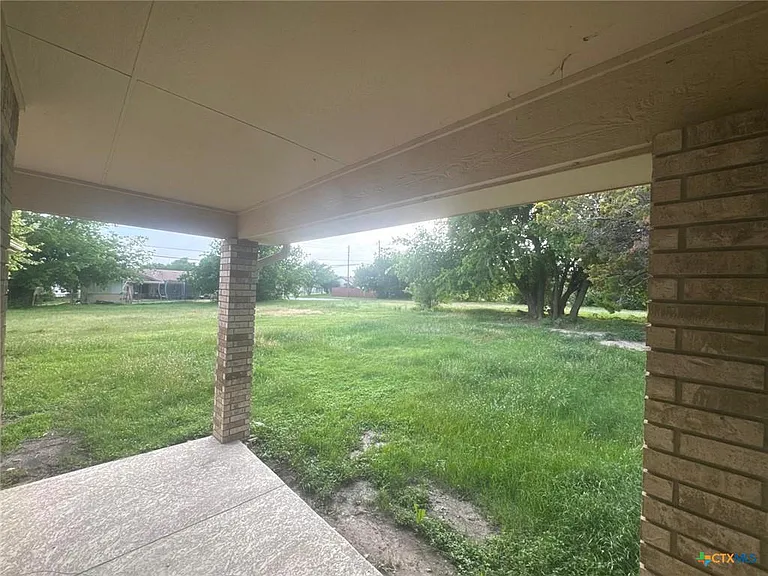 2311 Old FM 440 Rd — Photo 29
