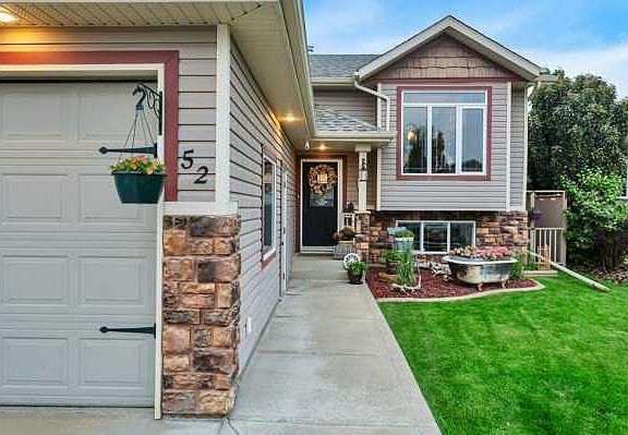 2nd image of 52 W Irving Cres