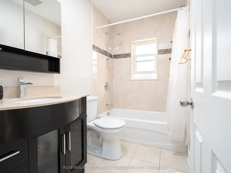 32 Maywood Park #UPPER — Photo 11
