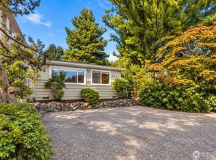 9515 Linden Avenue N, Seattle, WA 98103