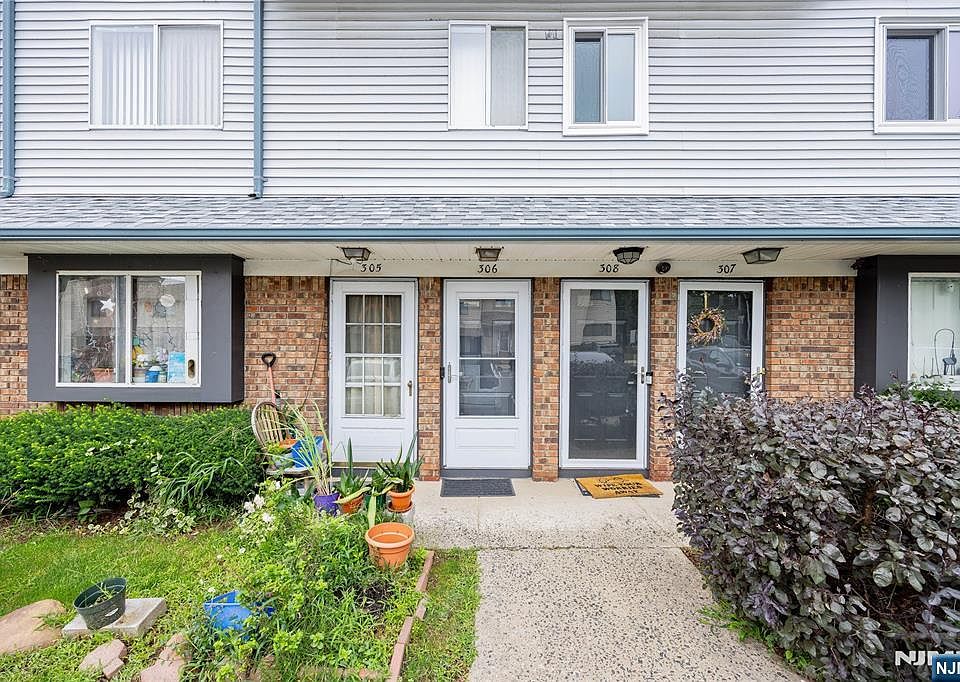 1st image of 306 Arsdale Terrace #506